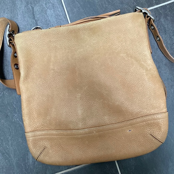 Coach Handbags - Coach Tan Leather Hobo bag